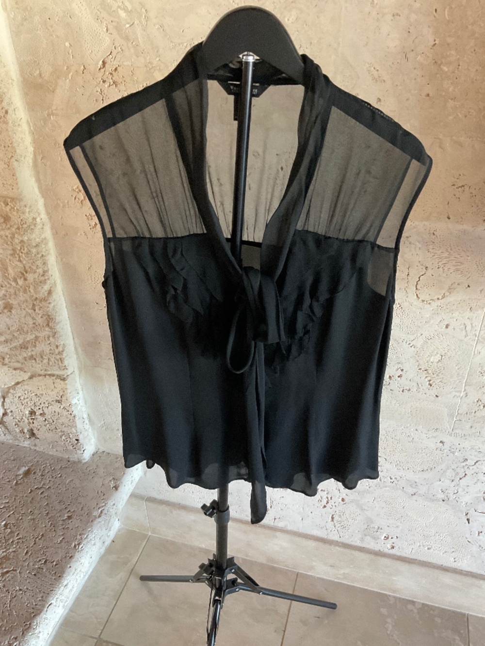 White House/Black Market sheer top area in SILK with tie in Black size 12